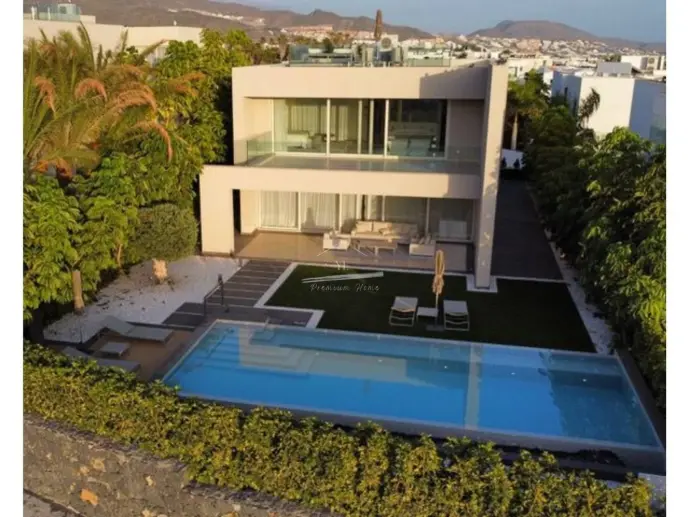 Casa unifamiliar 5 habitaciones, nueva, Costa Adeje, Adeje